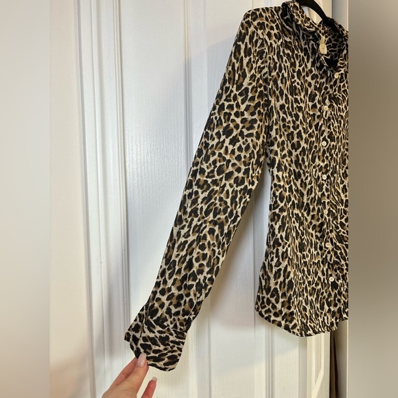 J.Crew The Perfect Shirt - Animal Print Button-up Leopard Shirt Fit in Size 4 - Picture 8 of 9